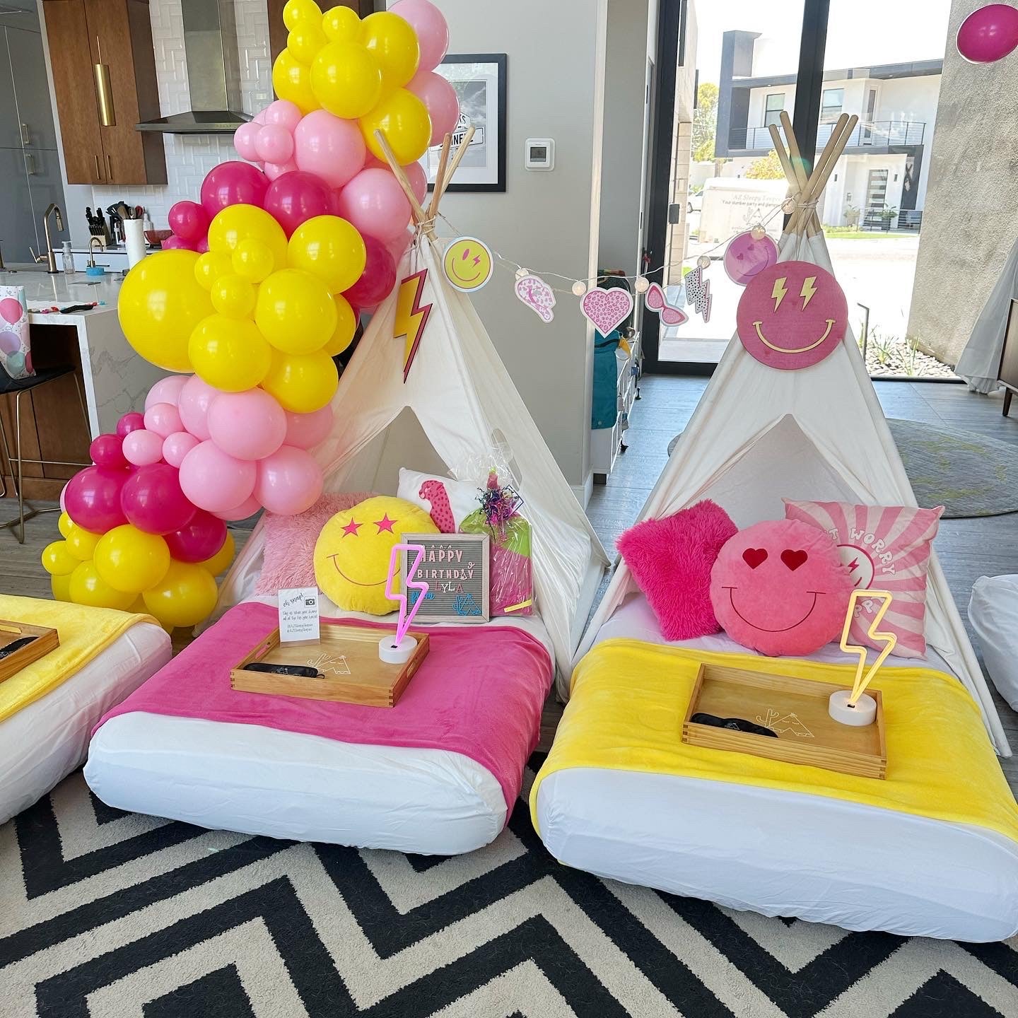 DIY Organic Balloon Garland Kit – Create Your Own Colorful Décor - Preppy Balloon Garland