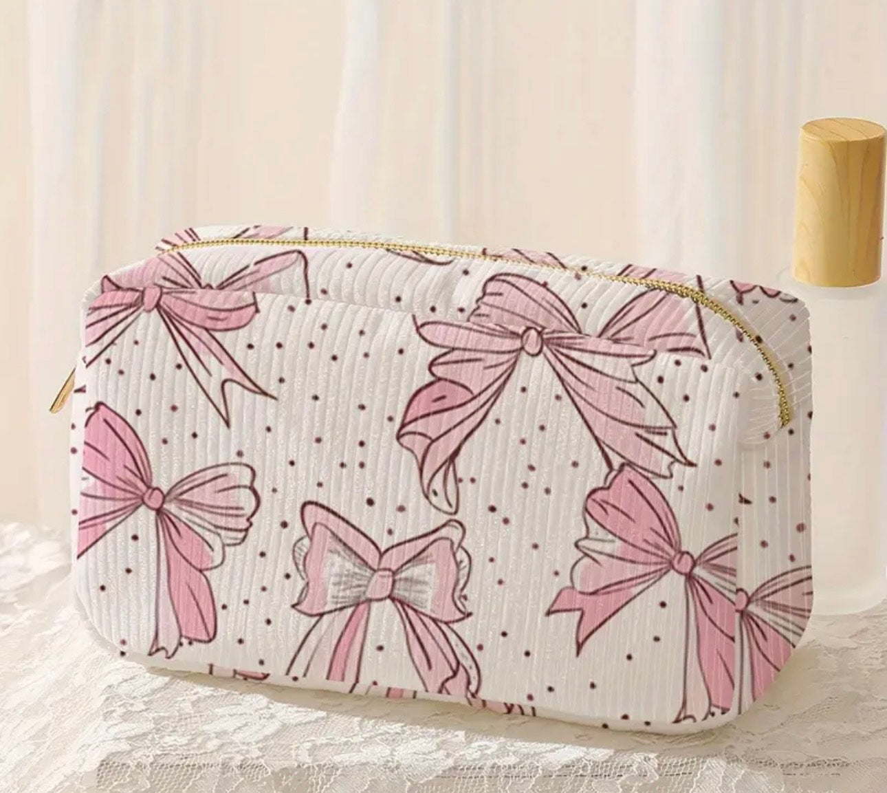 Charming Bow Print Cosmetic Case – Stylish Organizer for Makeup