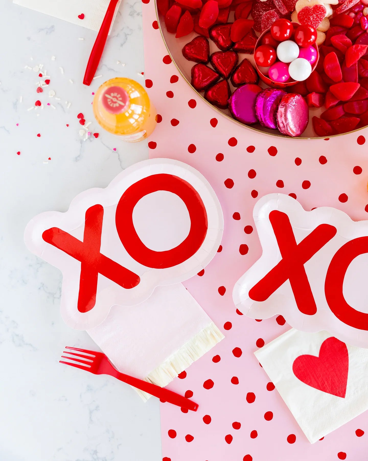 XOXO Paper Plate, Fancy Paper Plate, Valentines Day Party Supplies